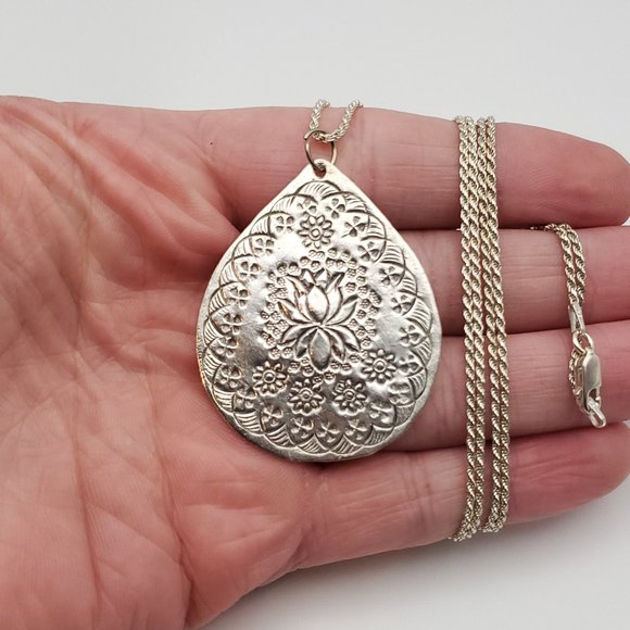 Jewelry - 30 Inch 925 Sterling Silver Beautiful Carved Floral Large Pendant Necklace